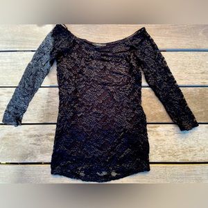 Forever 21 Black lace top 3/4 length sleeve size Medium